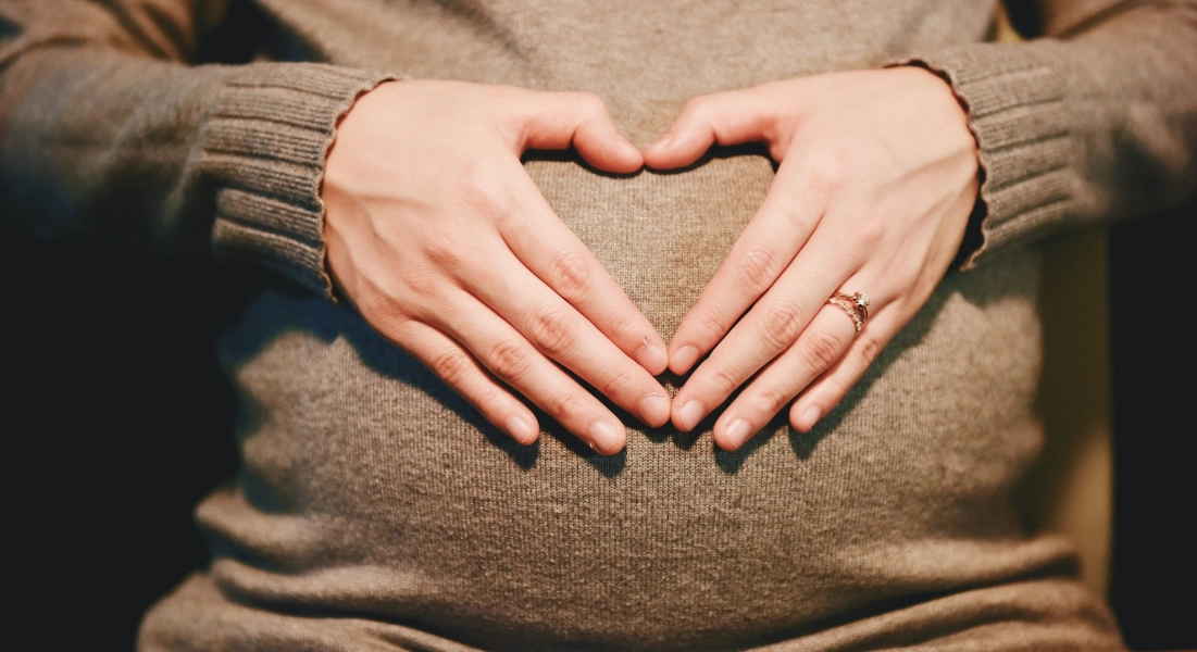 Stresszmentes évkezdés: itt az új CSOK Plusz jogszabály, jelentős könnyítést kapnak a már babát váró családok is